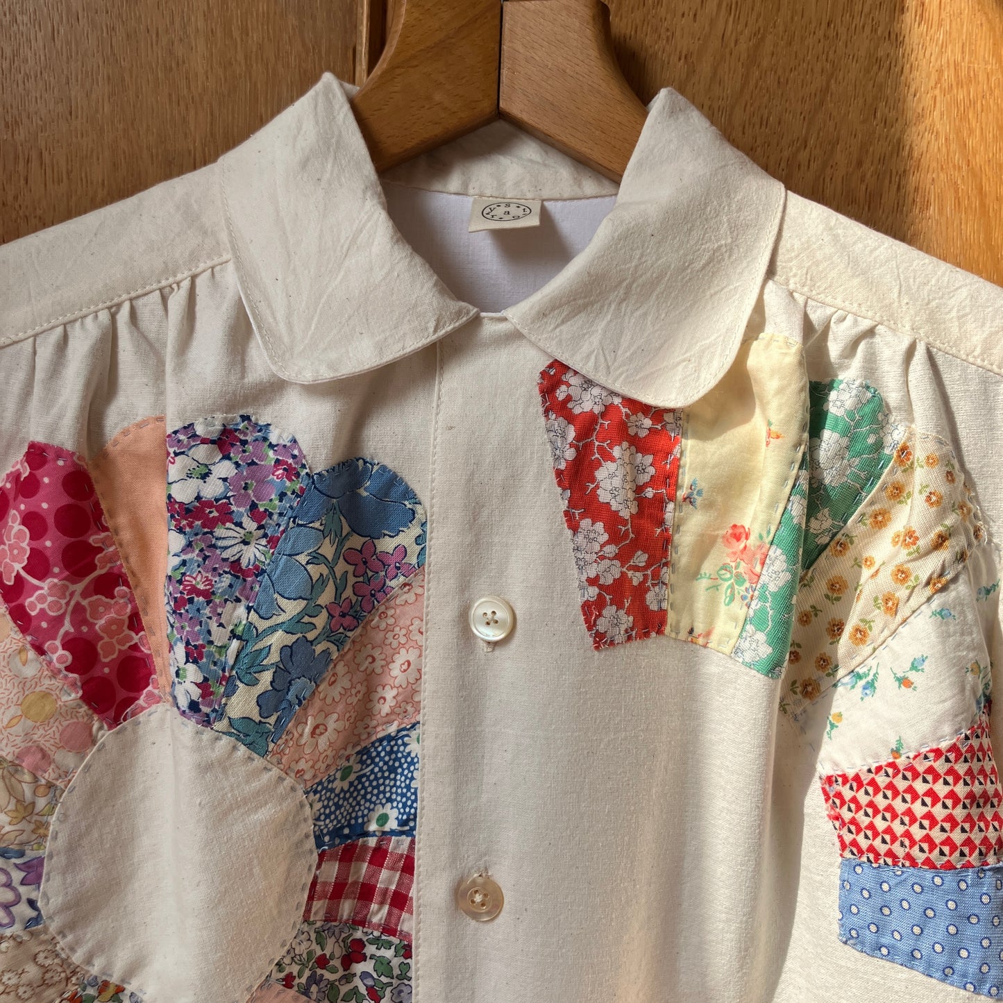 Calico shirt with appliqué vintage 1930s Dresden plate patchwork blocks