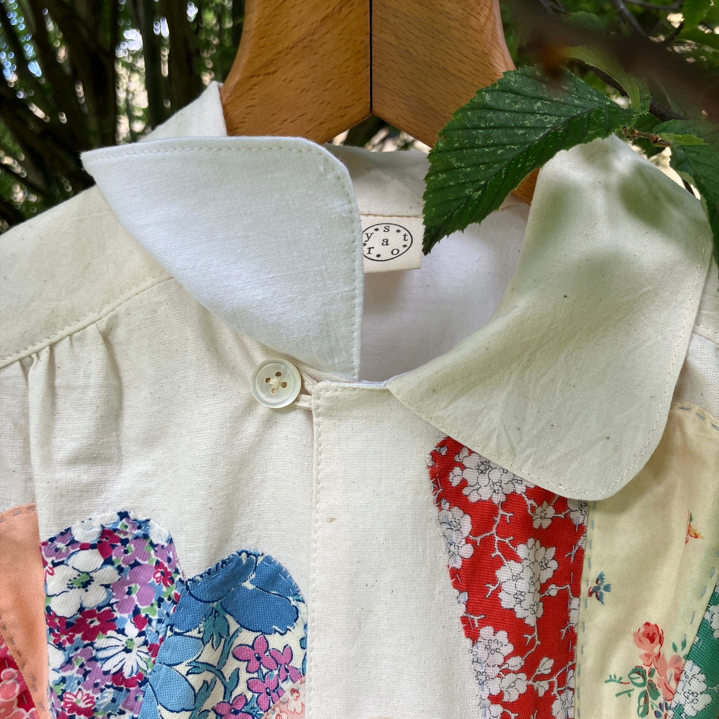 Calico shirt with appliqué vintage 1930s Dresden plate patchwork blocks