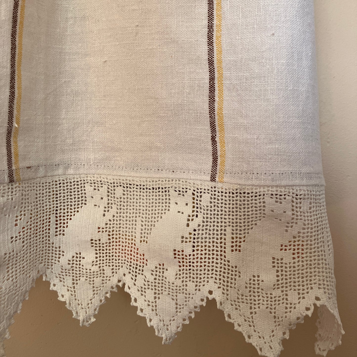 cat-themed recycled linen shirt
