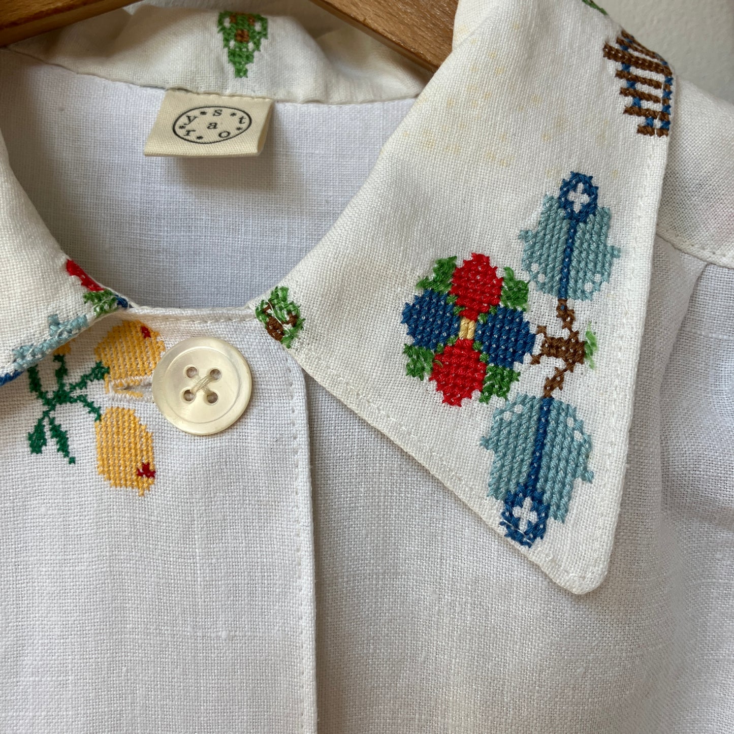 Linen recycled tablecloth top