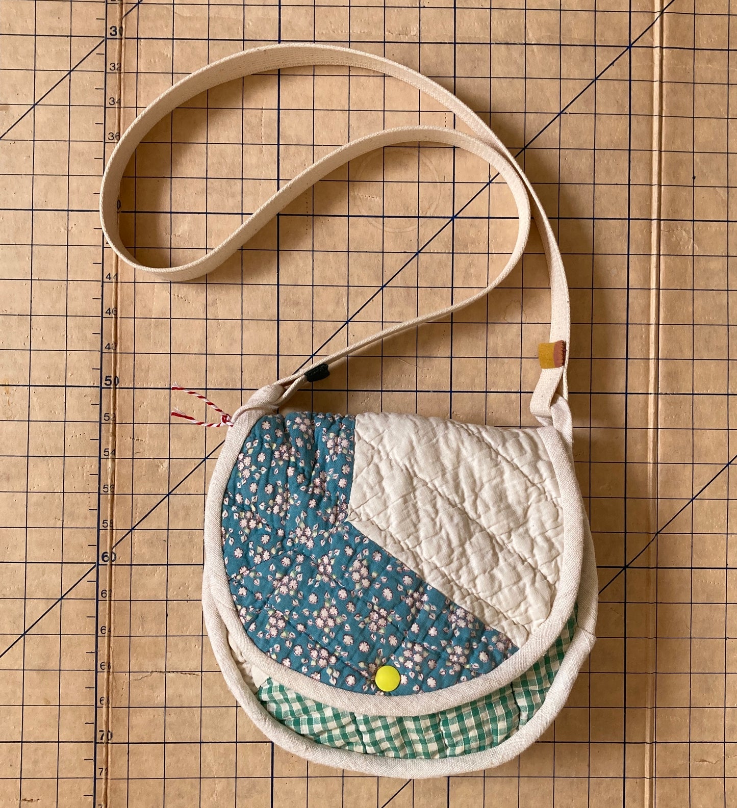 Handmade reclaimed antique patchwork quilt shoulder bag (yellow popper)
