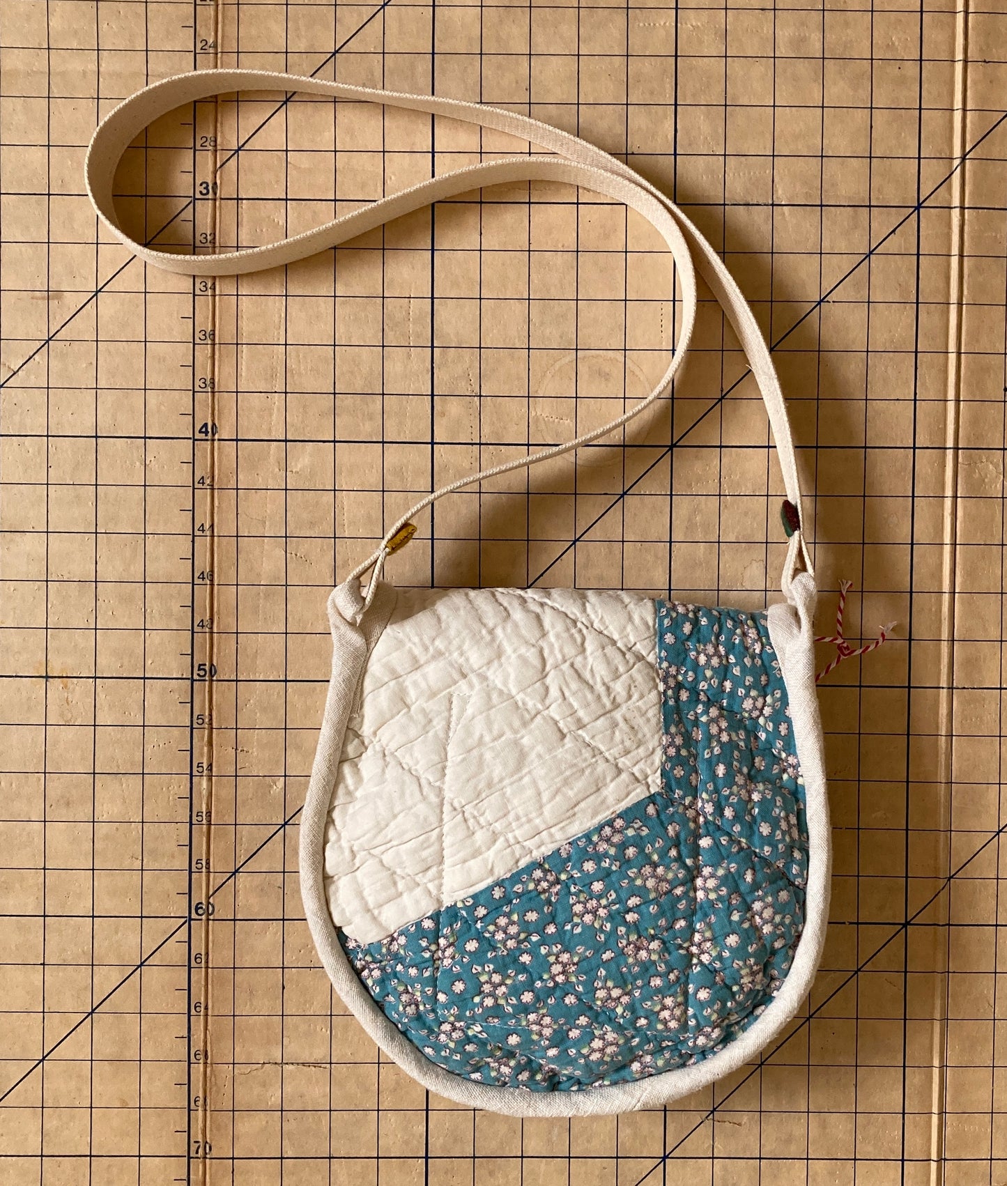 Handmade reclaimed antique patchwork quilt shoulder bag (yellow popper)