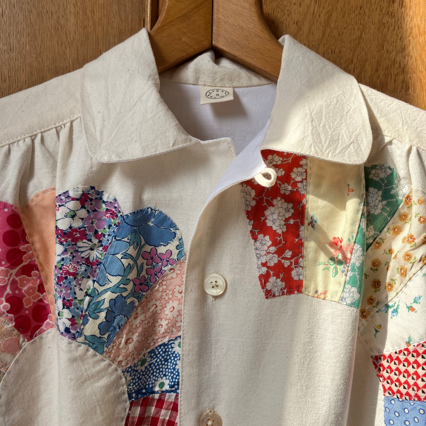 Calico shirt with appliqué vintage 1930s Dresden plate patchwork blocks
