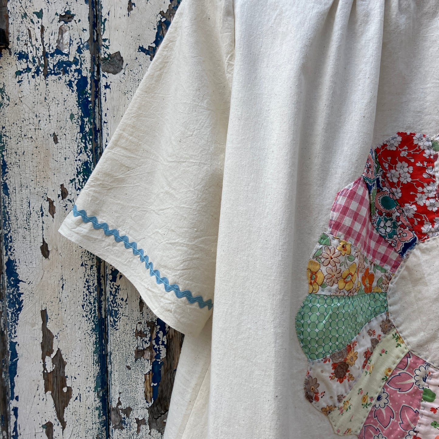 Calico shirt with appliqué vintage 1930s Dresden plate patchwork blocks
