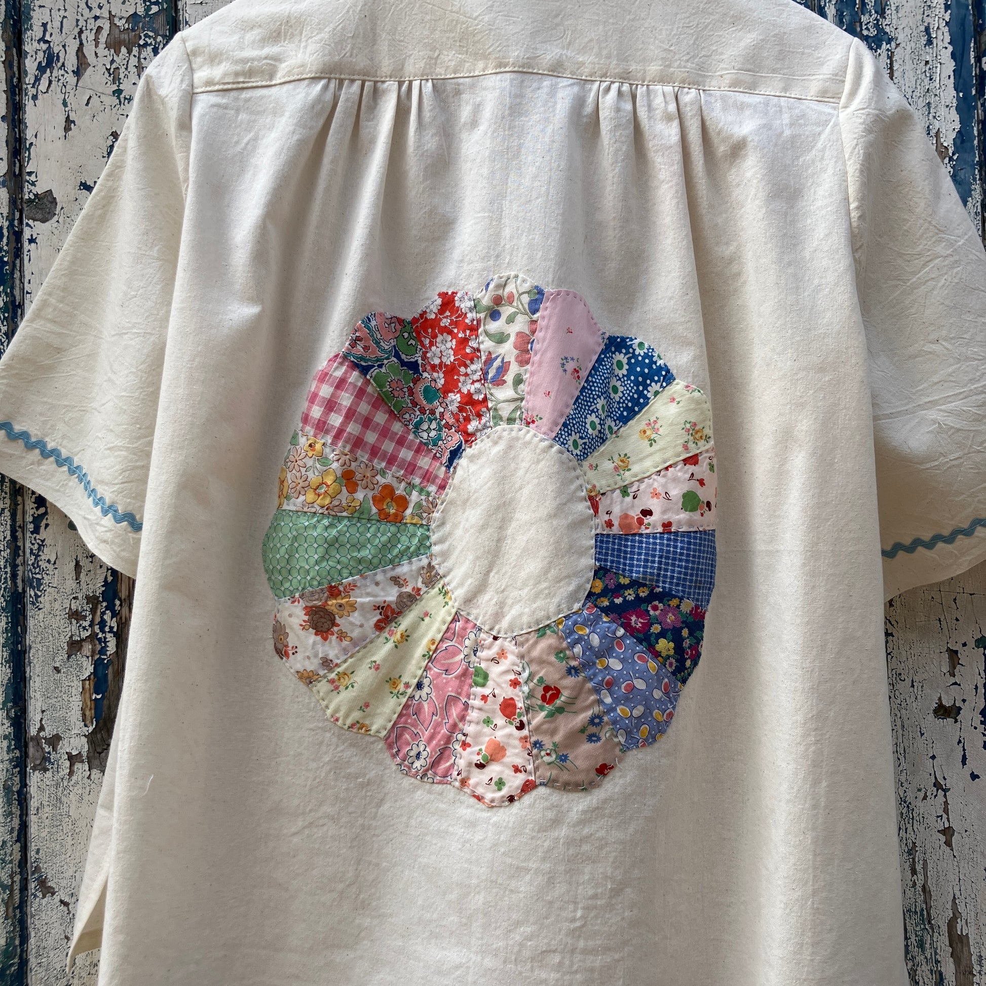 Calico shirt with appliqué vintage 1930s Dresden plate patchwork blocks