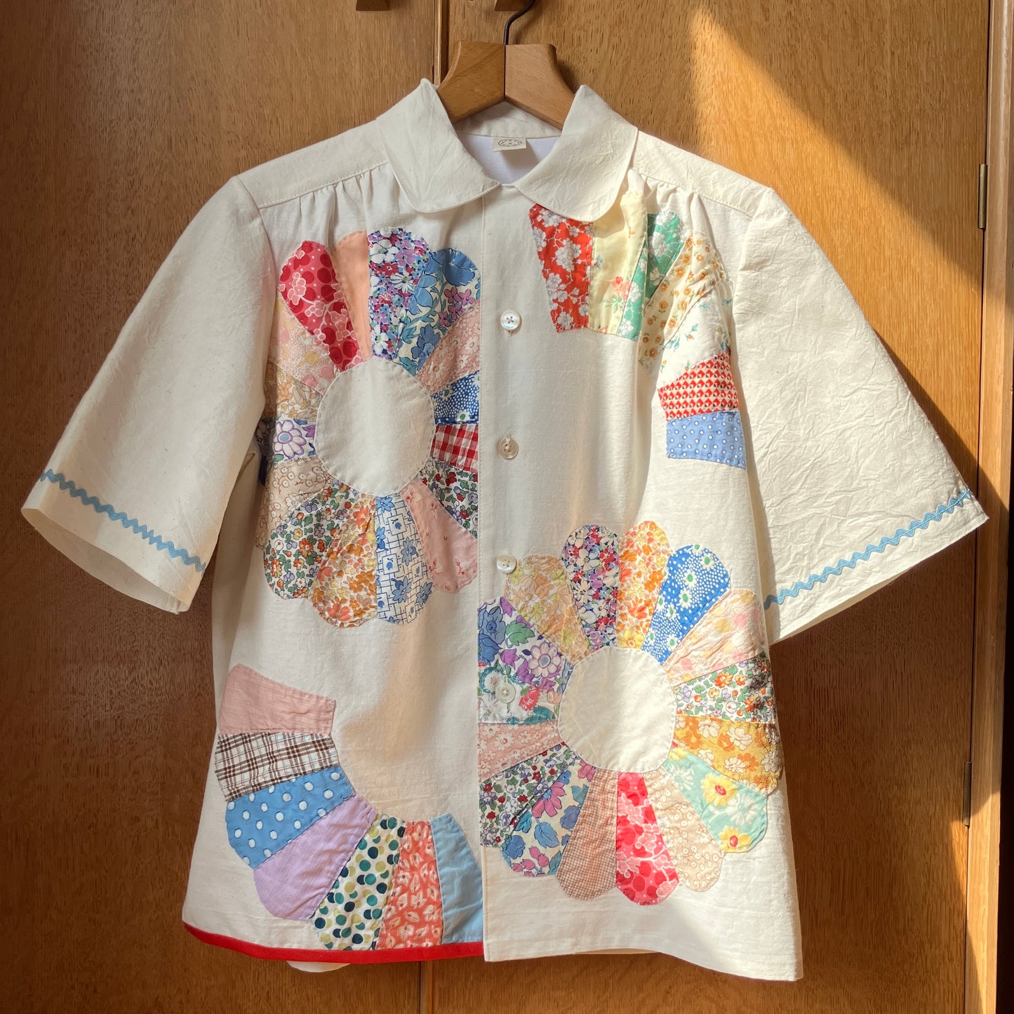 Calico shirt with appliqué vintage 1930s Dresden plate patchwork blocks