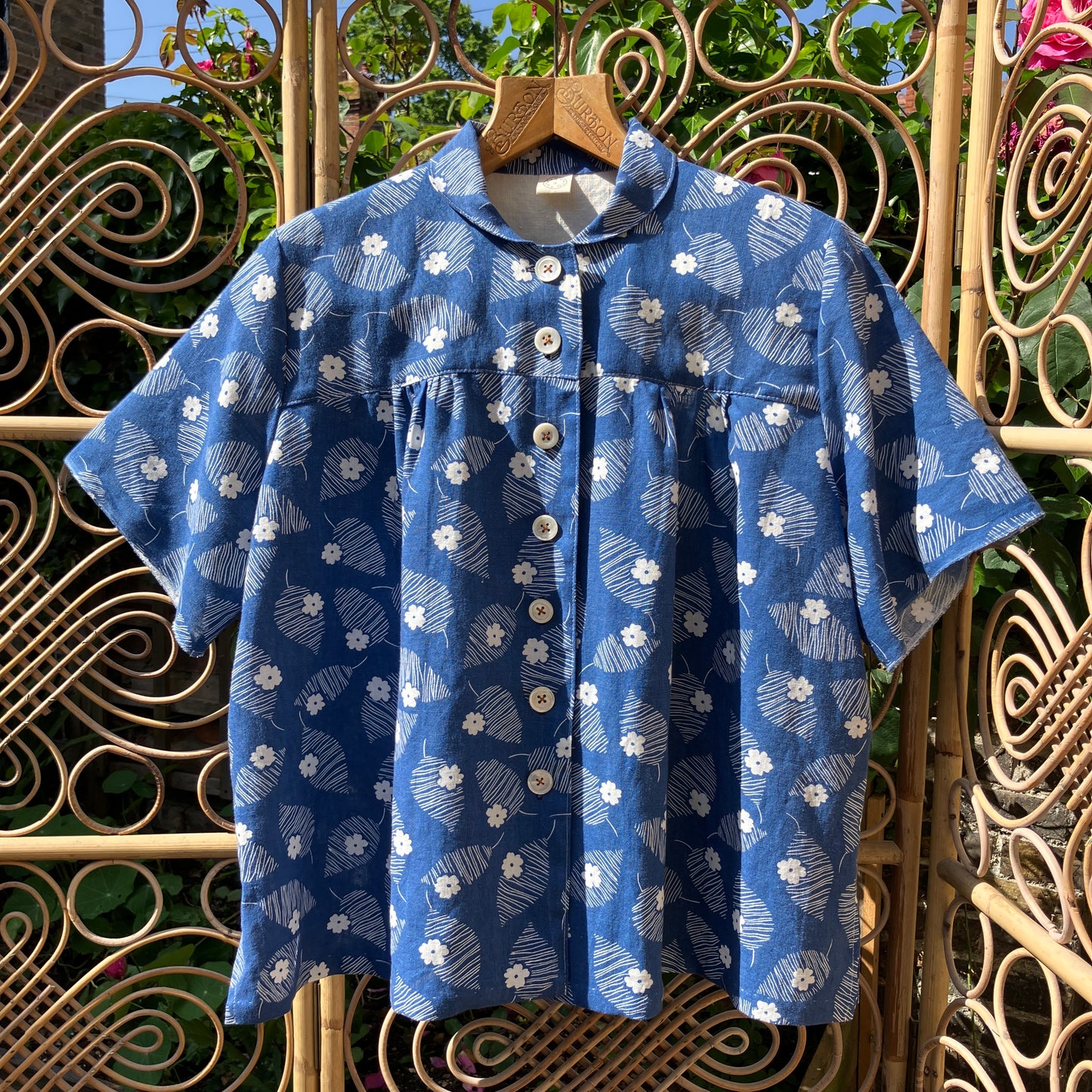 Blouse with mini collar made from blue and white reclaimed vintage floral print cotton