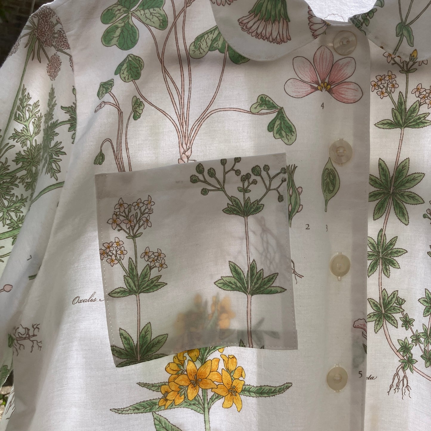 Boxy shirt made from botanical print recycled bedding