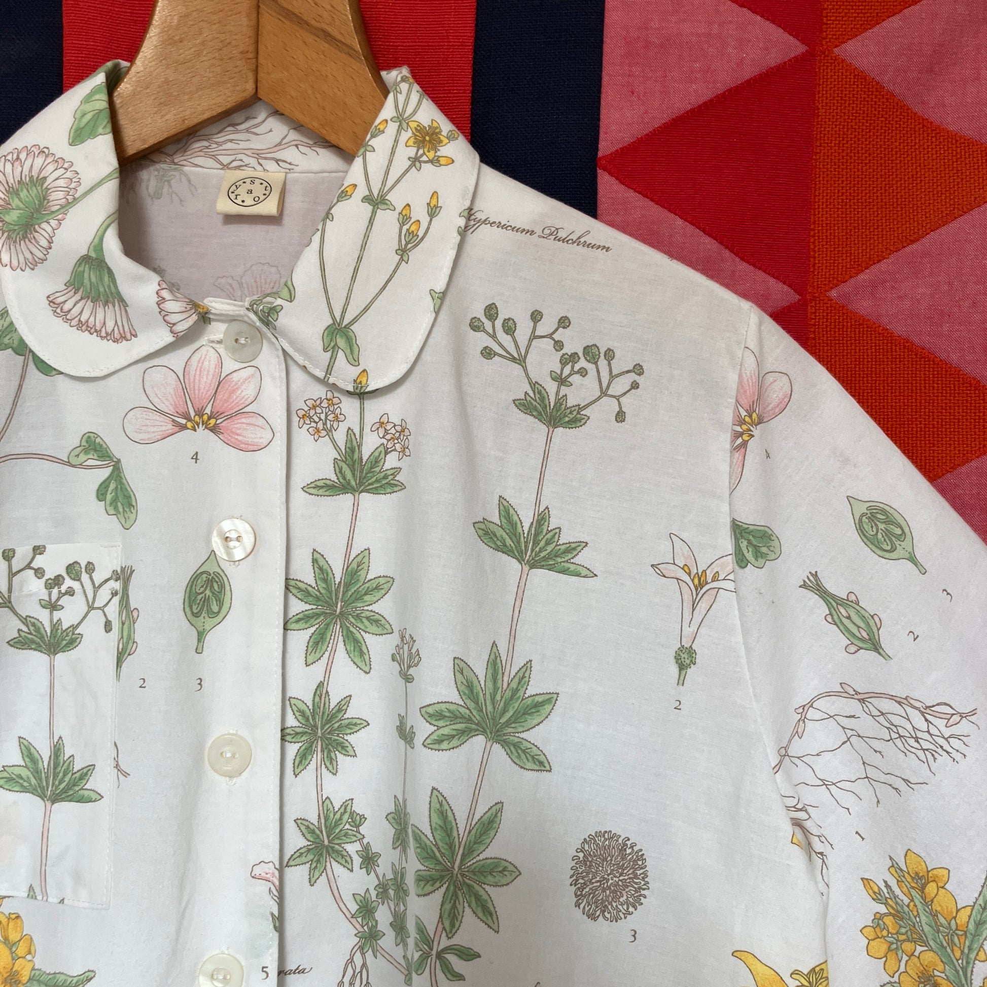 Boxy shirt made from botanical print recycled bedding