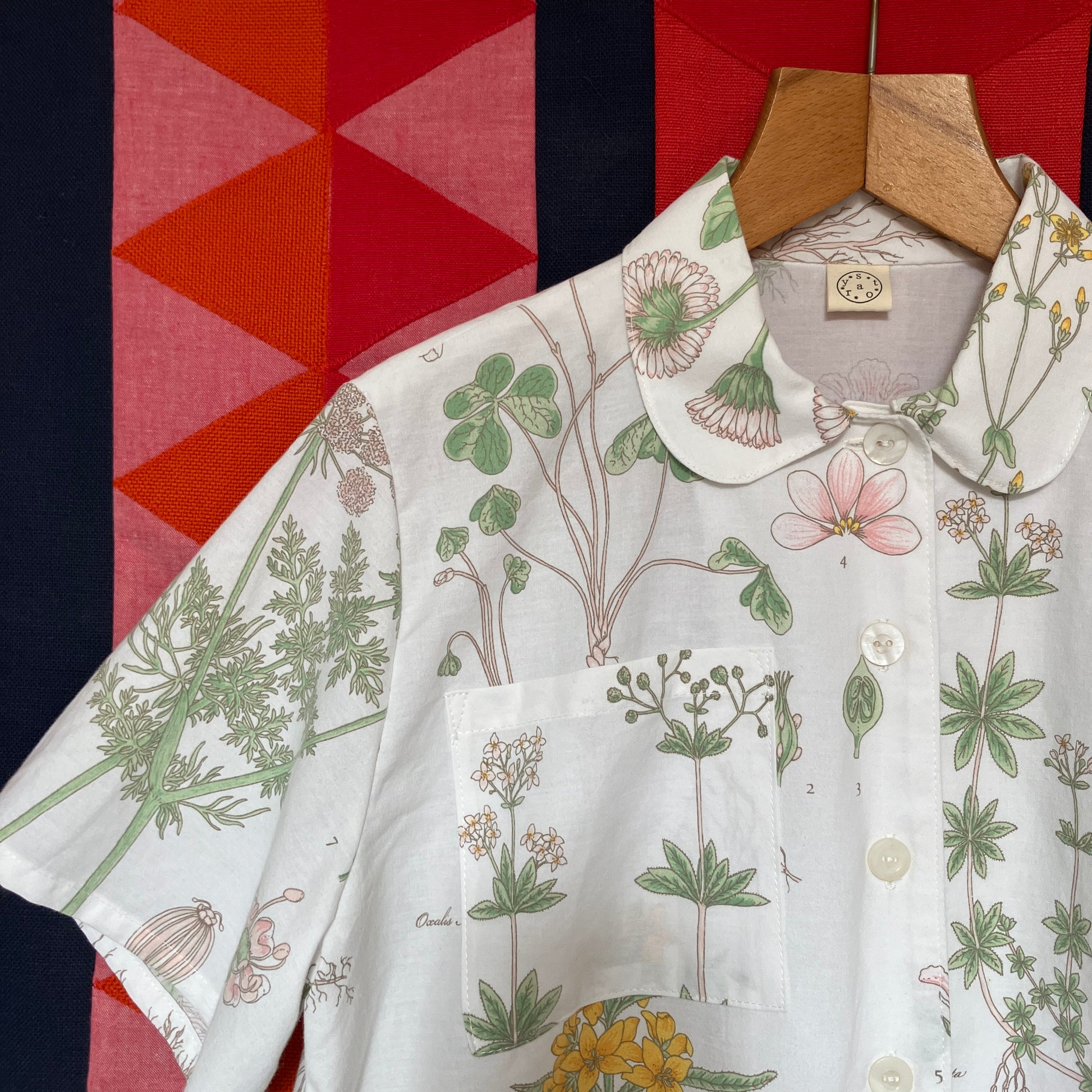Boxy shirt made from botanical print recycled bedding