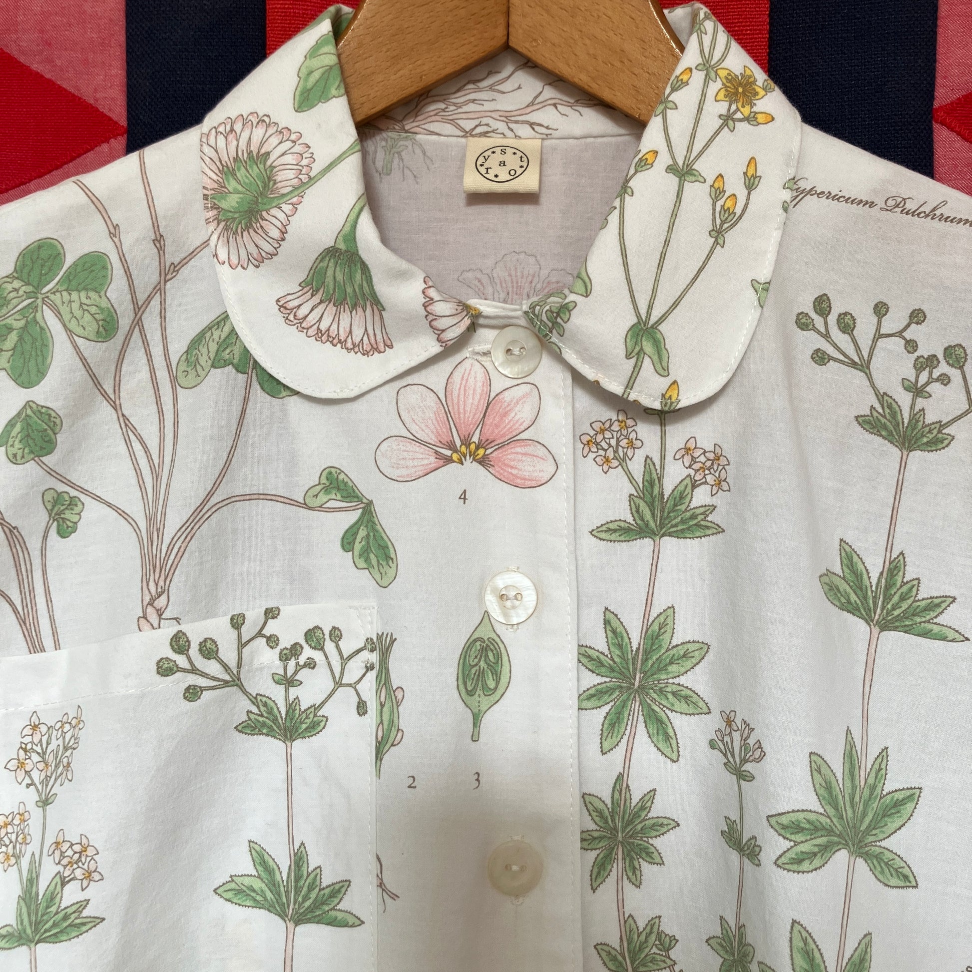 Boxy shirt made from botanical print recycled bedding