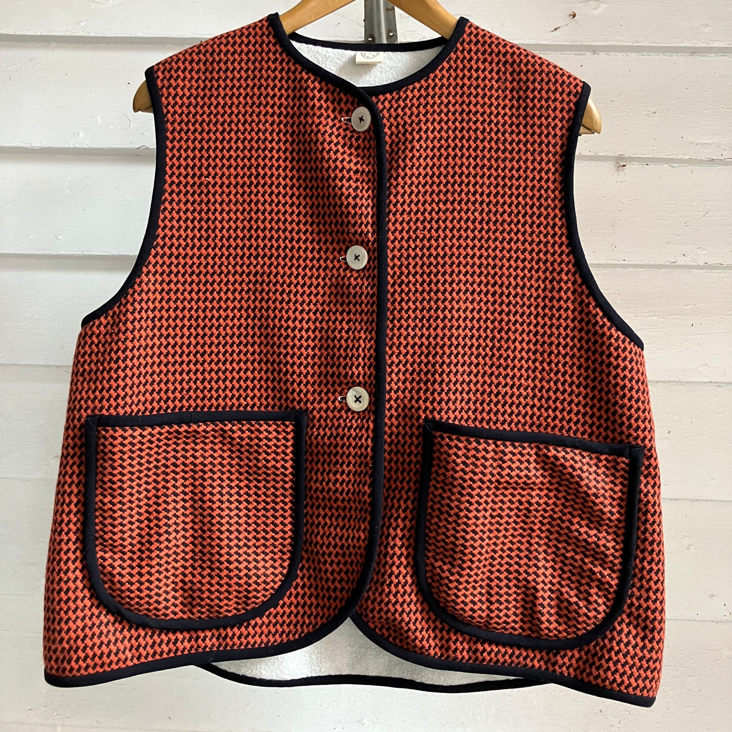Button-front vest made from recycled wool fabric
