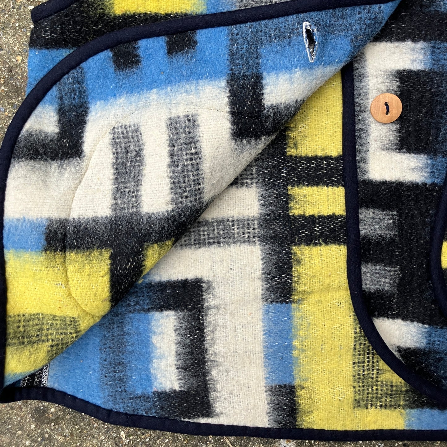Geometric blanket vest inside view