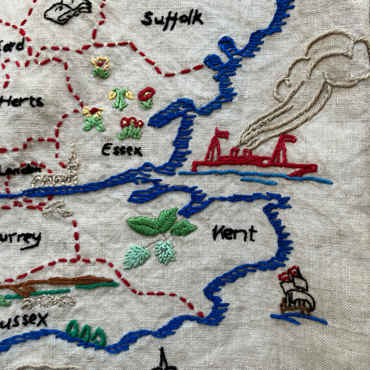 Embroidered map and tablecloth shirt – a circular story